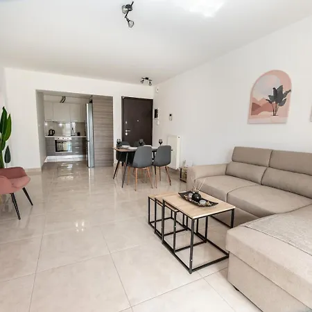 Drapetsona Modern Living Apartment Piraeus